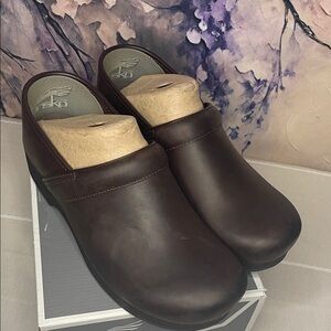 Dansko XP 2.0 Waterproof Brown Leather Loafers